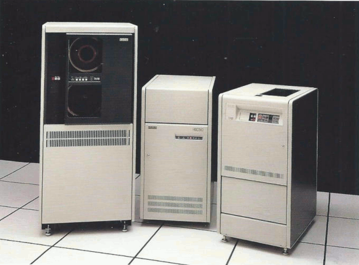 Digital Equipment Corporation computer - Image 16 of 28